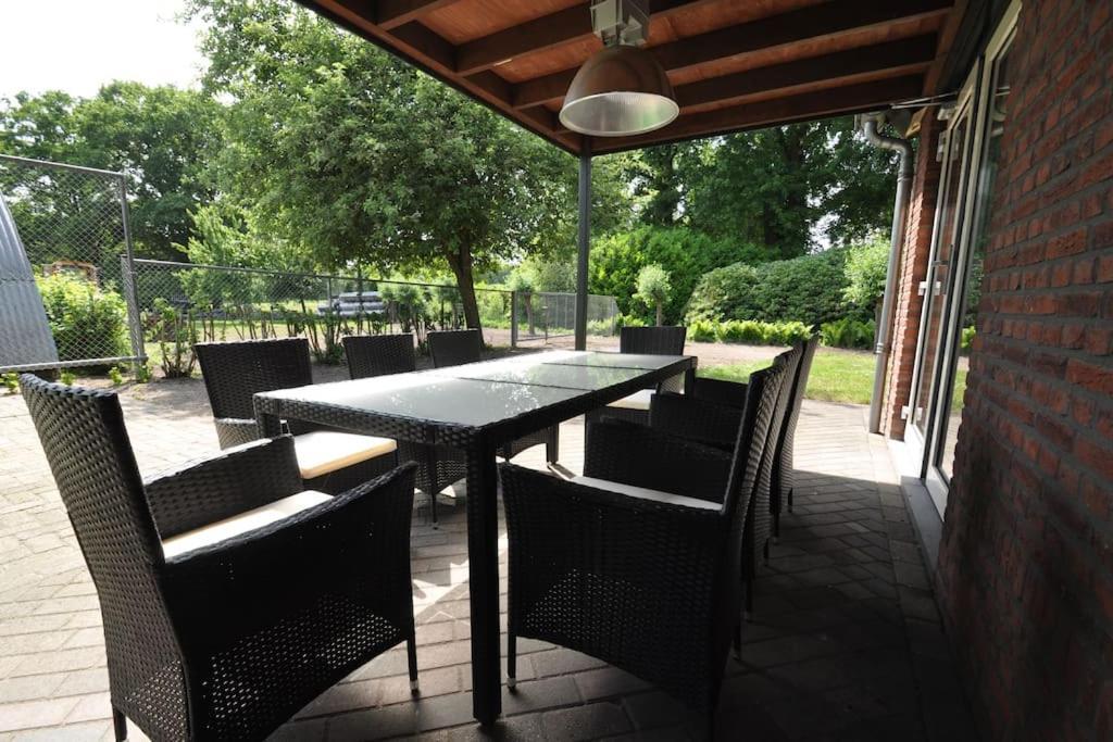 Vakantiewoning Nabij Toverland Griendtsveen 外观 照片